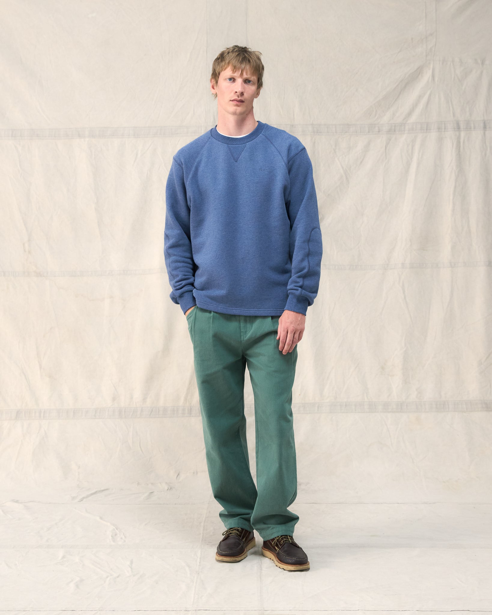 Fera Fast Dogs Crewneck