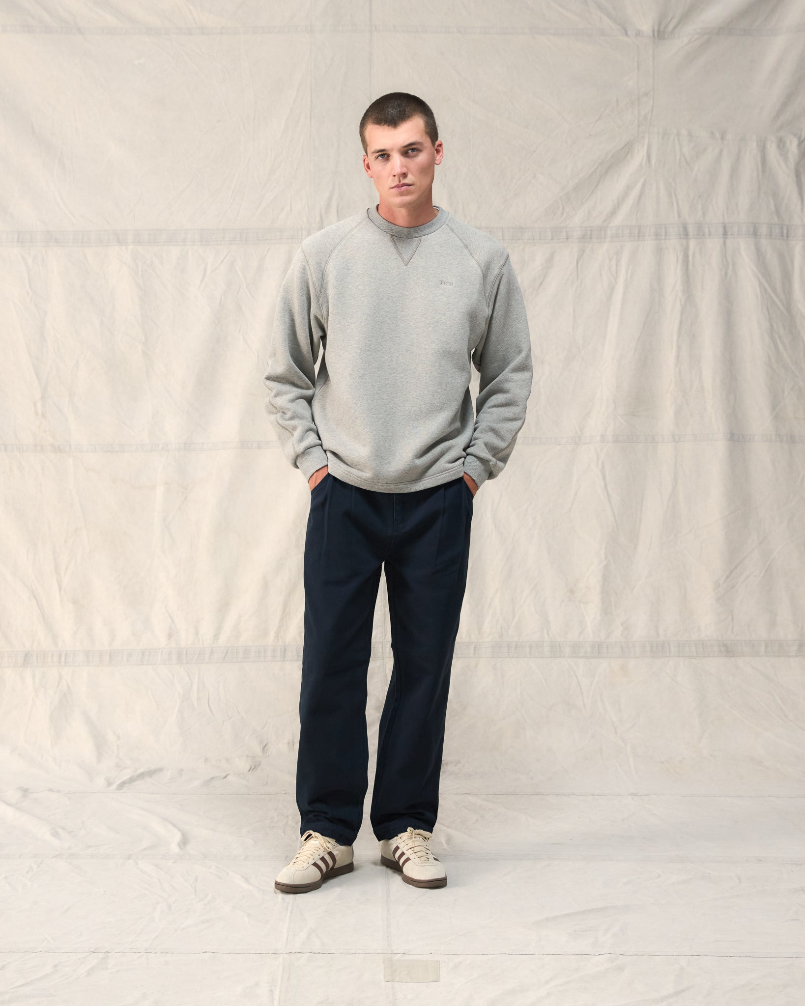 Fast Dogs Crewneck - Grey