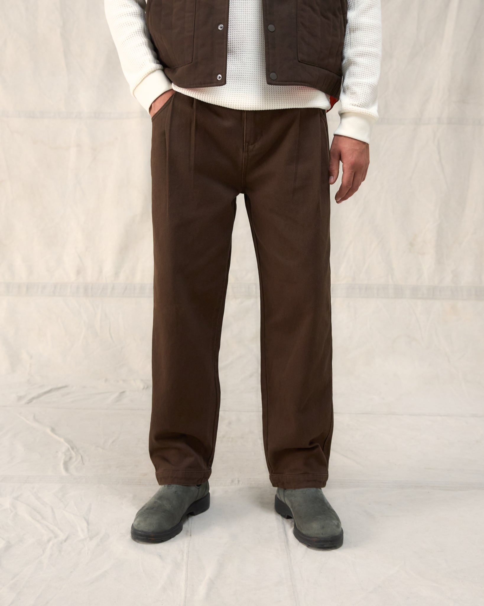 The Fera Uniform Trousers in Brown Cotton